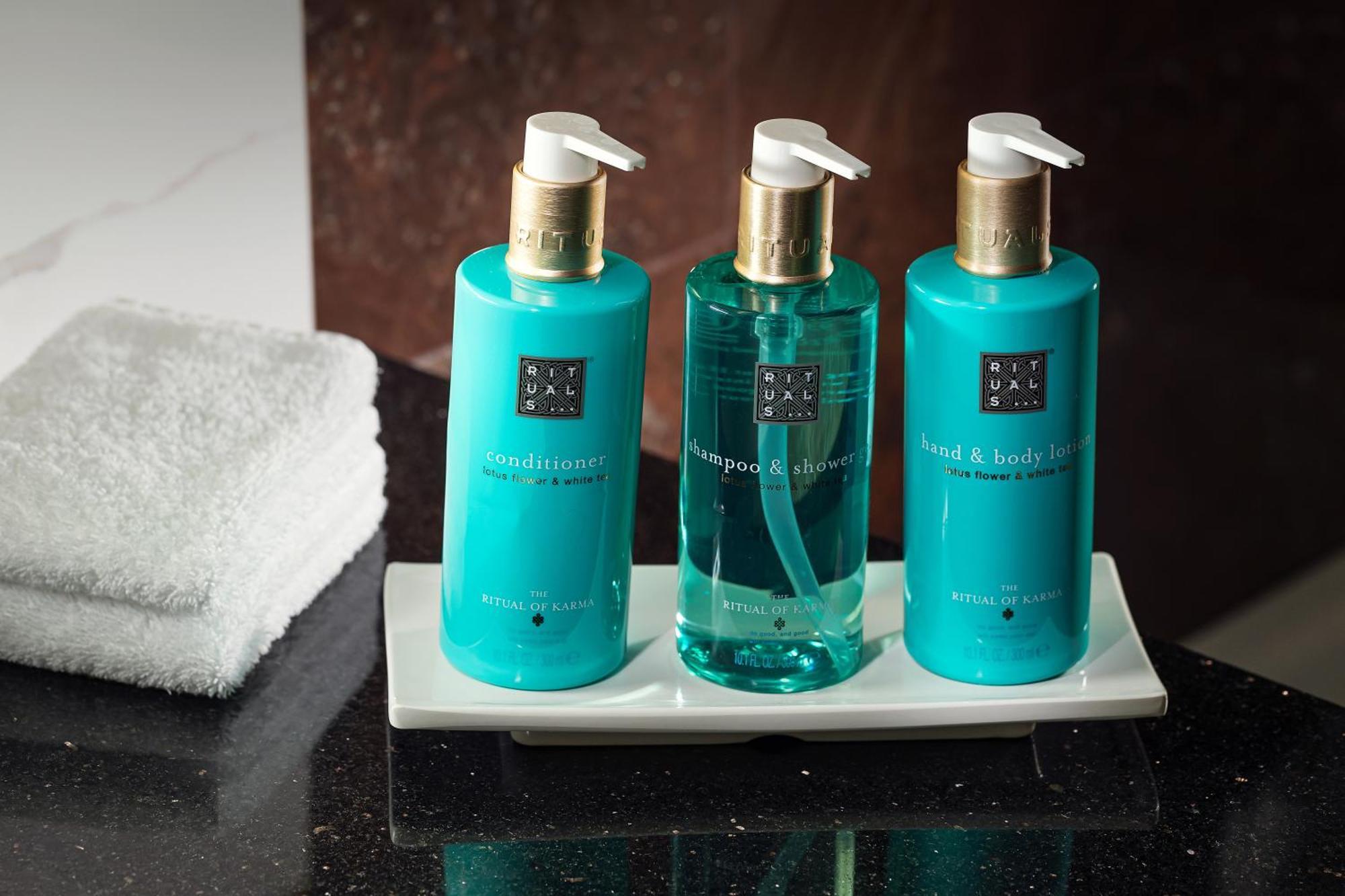 Cosmopolitan Hotel Praga Exterior foto Rituals products