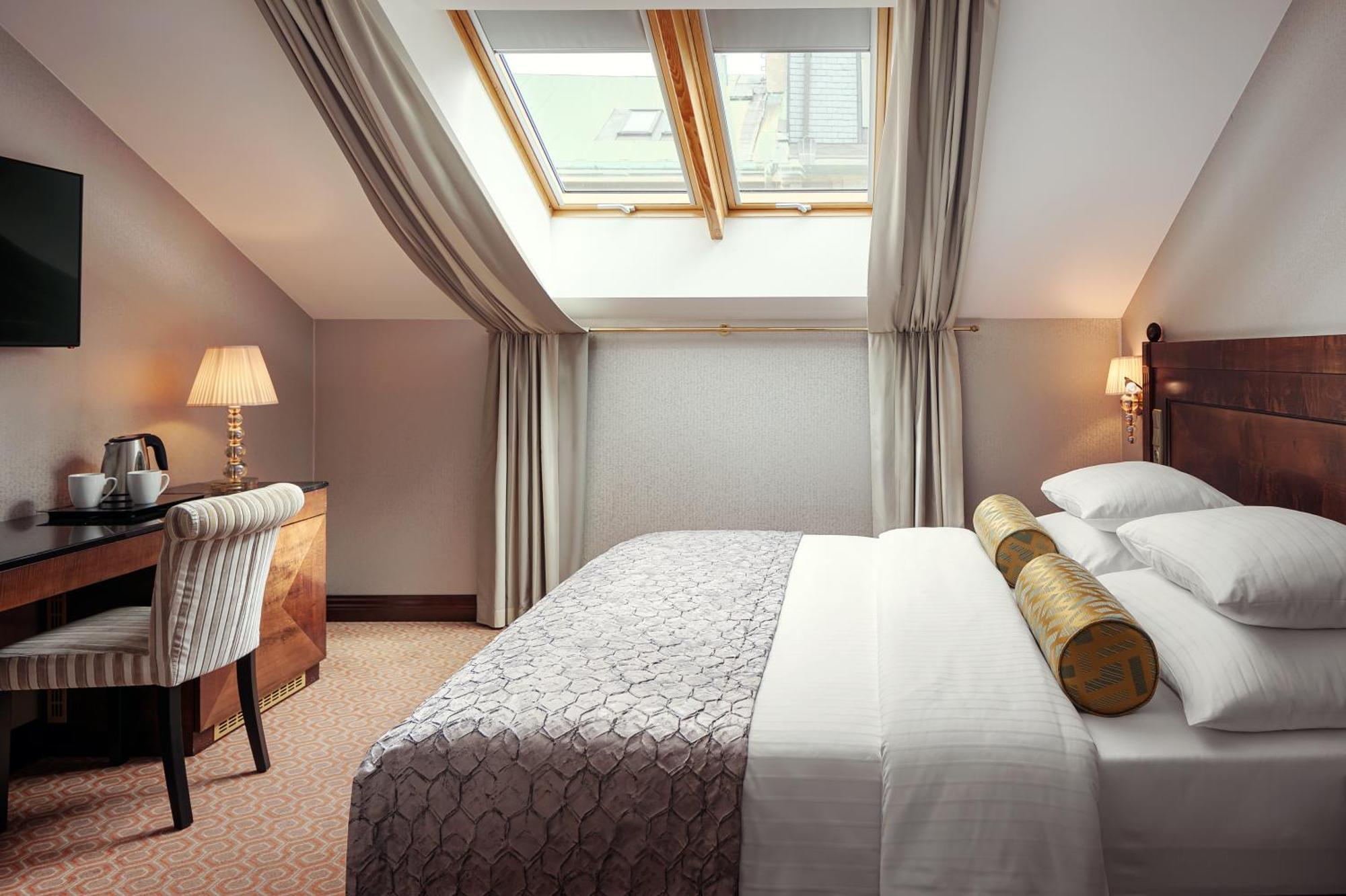 Cosmopolitan Hotel Praga Exterior foto A room at the hotel