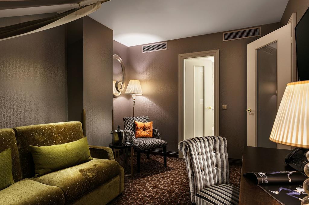 Cosmopolitan Hotel Praga Quarto foto A suite at the Mandarin Oriental, Paris