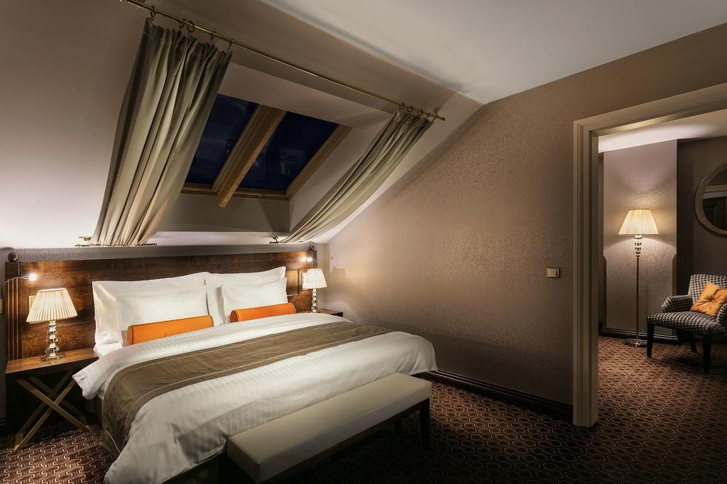 Cosmopolitan Hotel Praga Quarto foto Suite